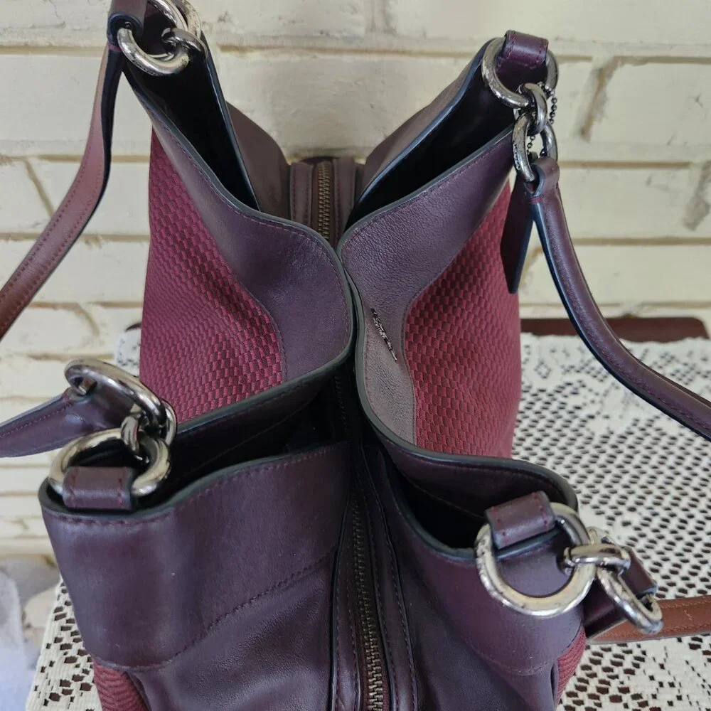 Like New Coach Lexy Oxblood Burgandy Shoulder Bag Large